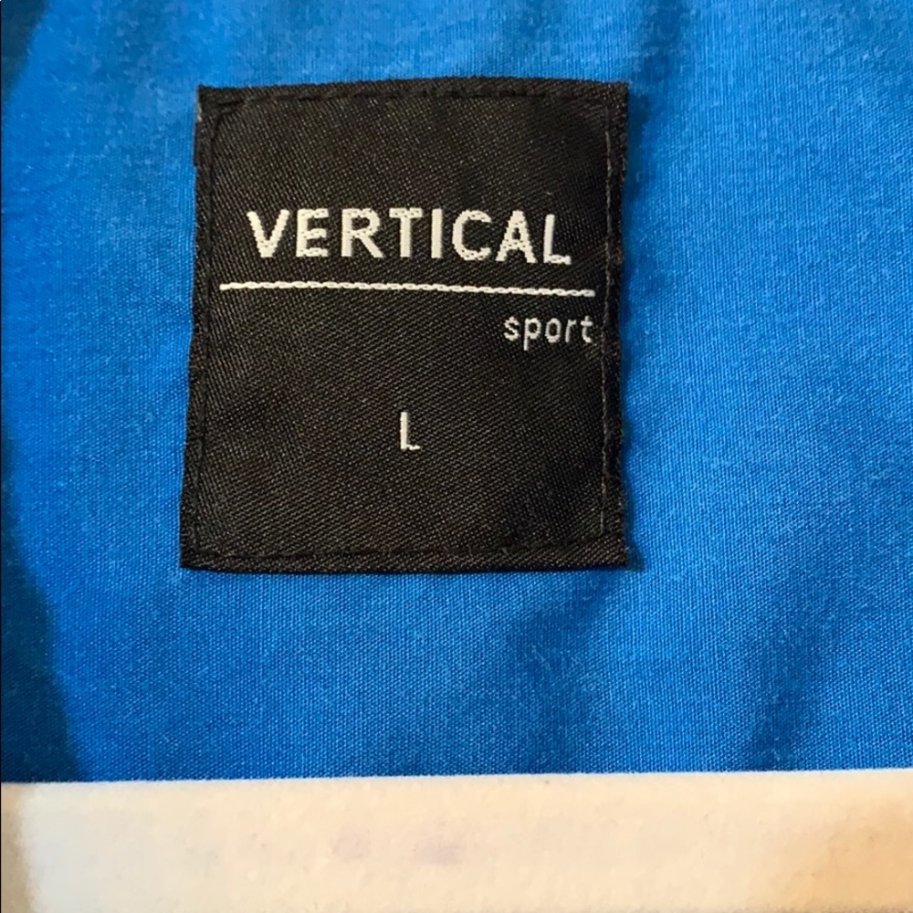 Vertical Sport-Solid Button Down Shirt Euc - image 3